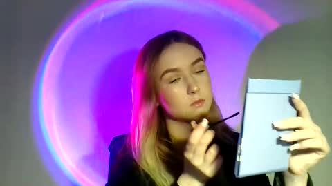 Snapshot of lulu_baby1 chatting on 02-22-25, 02:08 Lulu Baby18 online show from 02-22-25, 02:08