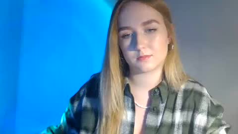 Snapshot of lulu_baby1 chatting on 02-25-25, 04:21 Lulu Baby18 online show from 02-25-25, 04:21