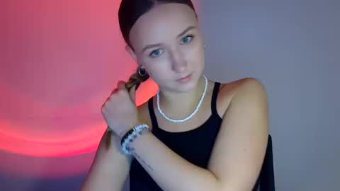 Snapshot of lulu_baby1 chatting on 10-15-25, 06:30 Lulu Baby18 online show from 10-15-25, 06:30
