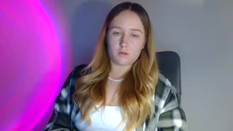 Lulu Baby18 online show from 11-24-25, 07:24