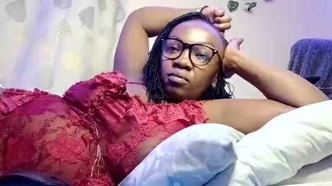 lulu_sparks1 online show from 11-16-25, 01:22