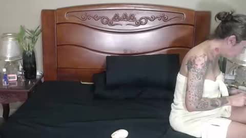 lulu_wild online show from 02-23-26, 03:04