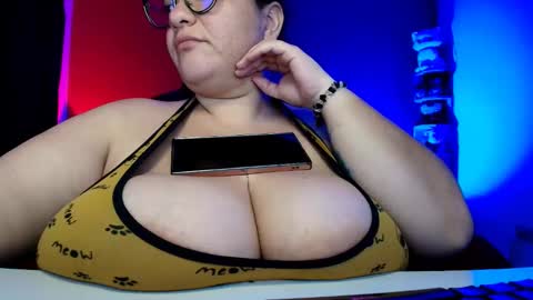 LuluBigTitts online show from 10-07-25, 01:14