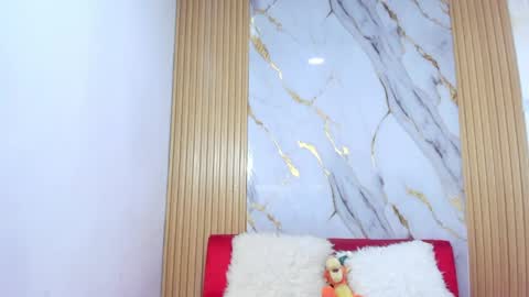 LULU online show from 04-17-26, 03:26