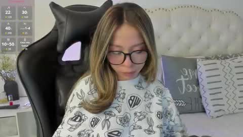 luluuberry online show from 03-19-26, 08:24