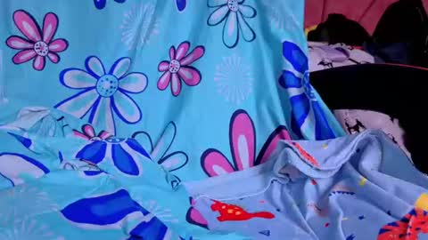 Luly online show from 06-16-26, 04:37
