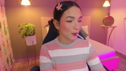 L U M A online show from 10-07-25, 03:14