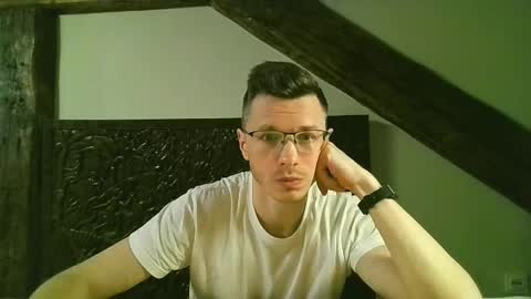 Andrew independent model 2000-0000 CET daily online show from 05-12-26, 09:34