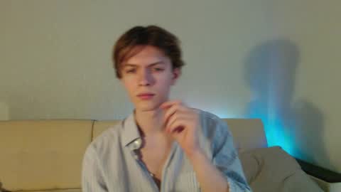 Snapshot of lumeris chatting on 01-06-25, 11:51 Felix online show from 01-06-25, 11:51