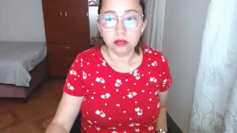 Snapshot of lumi_84 chatting on 02-11-25, 01:41 LUMI online show from 02-11-25, 01:41