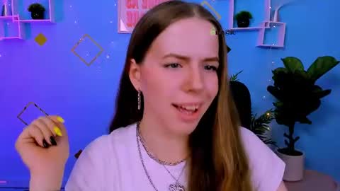Snapshot of lumi_soft chatting on 06-19-26, 07:34 Sweet Lumi online show from 06-19-26, 07:34