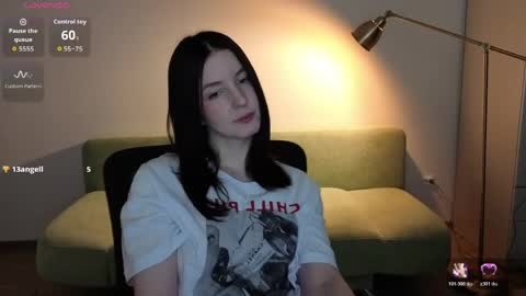 Snapshot of lumina_dark chatting on 05-30-26, 02:47 Lumi online show from 05-30-26, 02:47