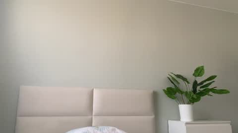 Snapshot of lumineess chatting on 06-30-26, 11:11 Catherine online show from 06-30-26, 11:11