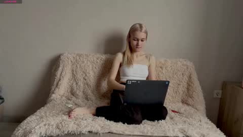 lumpyamsonia online show from 11-27-25, 07:21