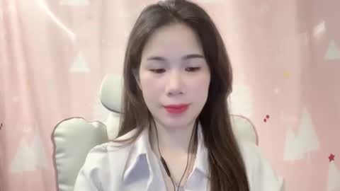 Snapshot of luna4739 chatting on 05-02-26, 04:28 Luna online show from 05-02-26, 04:28