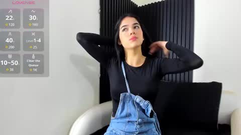 Snapshot of luna__02 chatting on 07-10-26, 11:57 Luna online show from 07-10-26, 11:57