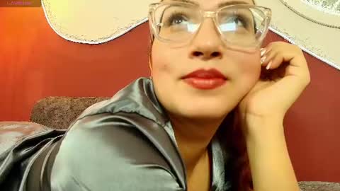 luna__velvet online show from 06-12-26, 02:16