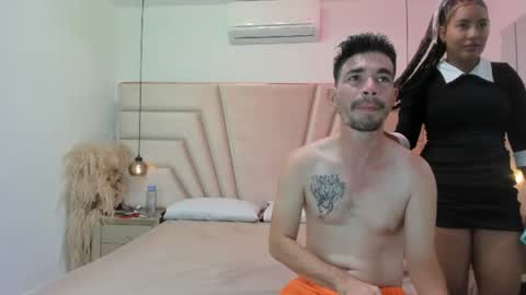 luna_and_axell online show from 07-08-26, 11:37
