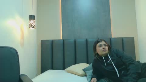 Snapshot of luna_and_jackson_ chatting on 06-02-26, 02:57 Luna Jackson online show from 06-02-26, 02:57