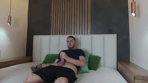Snapshot of luna_and_jackson_ chatting on 06-17-26, 03:53 Luna Jackson online show from 06-17-26, 03:53
