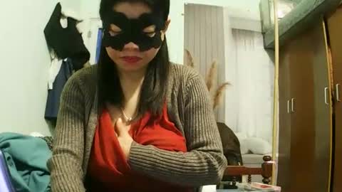 luna_beauty25 online show from 02-21-26, 12:00