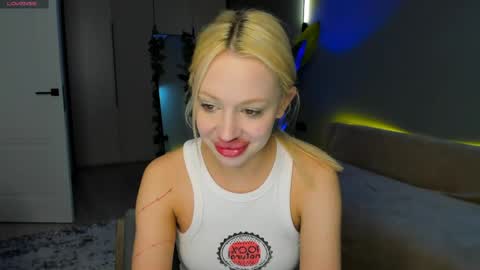 luna_beverly online show from 04-12-26, 08:25