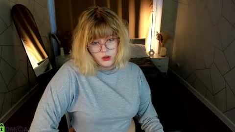 luna online show from 03-05-26, 01:34