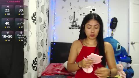 Luna charlotte95 online show from 01-11-26, 02:49