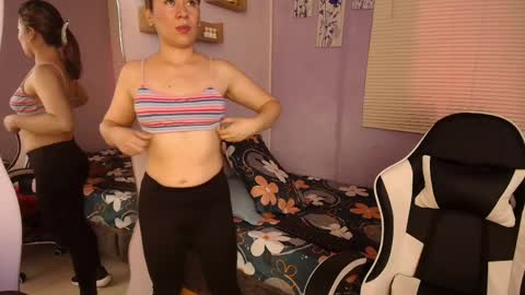 Snapshot of luna_desiree chatting on 04-20-26, 07:48 luna_desiree online show from 04-20-26, 07:48