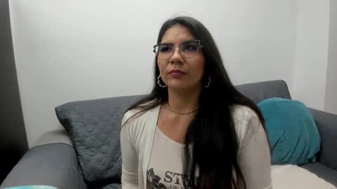 luna  online show from 11-21-25, 11:20