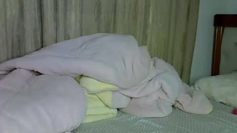 Snapshot of luna_empress chatting on 04-24-26, 11:12 maskedmalkia online show from 04-24-26, 11:12