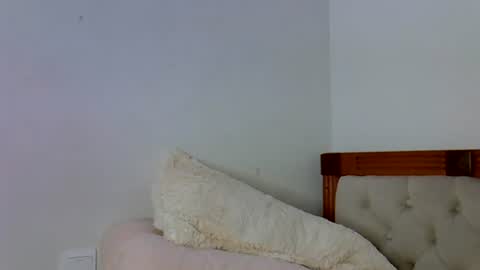 Snapshot of luna_empress chatting on 07-14-26, 10:21 maskedmalkia online show from 07-14-26, 10:21