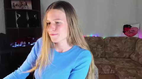 luna_evan online show from 12-09-24, 03:54