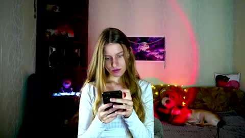 luna_evan online show from 10-29-25, 07:54