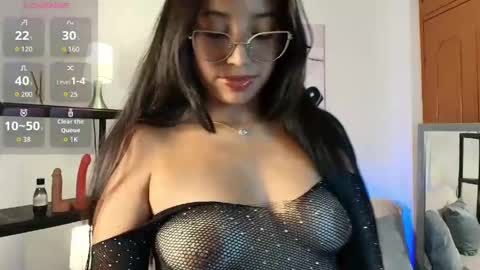 Luna Ferrer online show from 04-17-26, 08:45