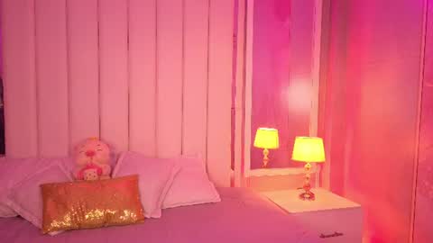 luna_hot_ass online show from 06-22-26, 10:18