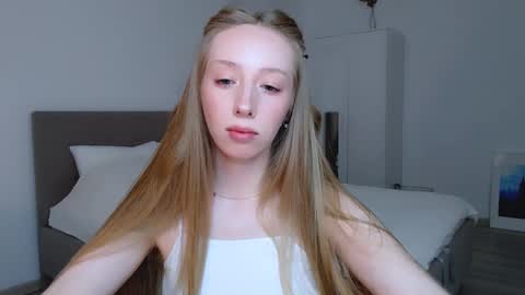 Luna online show from 01-12-25, 09:08