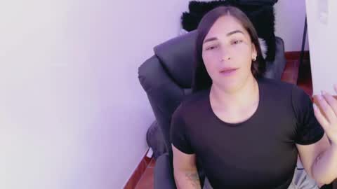 Snapshot of luna_lgomez chatting on 04-18-26, 01:48 luna online show from 04-18-26, 01:48