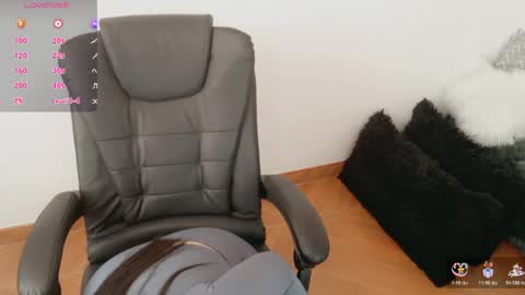 Snapshot of luna_lgomez chatting on 05-14-26, 12:34 luna online show from 05-14-26, 12:34