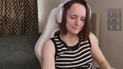 luna_loveeee online show from 09-28-25, 05:24