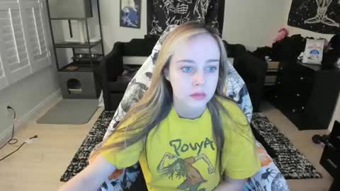 Luna online show from 02-16-26, 03:19