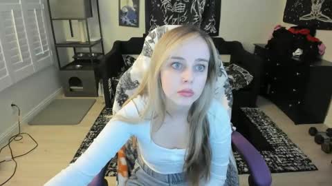 Luna online show from 02-17-26, 07:31