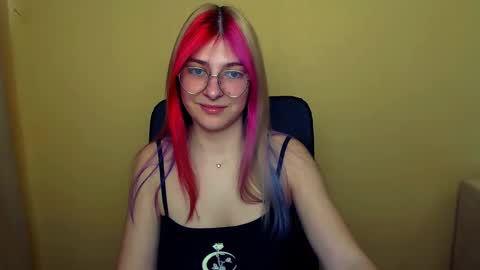 Luna online show from 03-05-25, 11:28