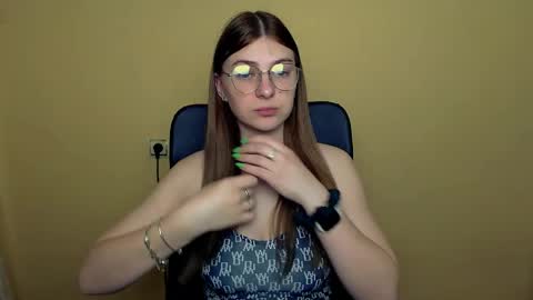 Luna online show from 04-08-26, 08:14