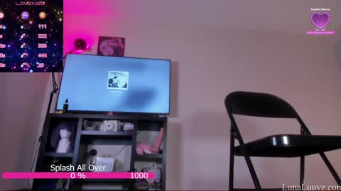 Snapshot of luna_luuvz chatting on 09-28-25, 01:55 Luna Luuvz online show from 09-28-25, 01:55
