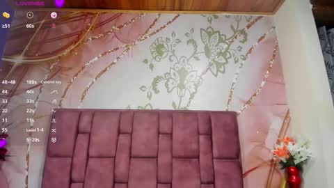 Snapshot of luna_maisonn chatting on 02-10-26, 04:27 LUNA online show from 02-10-26, 04:27