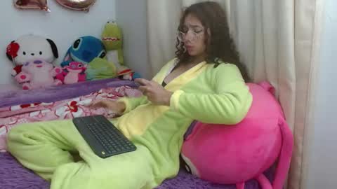 luna_rios69 online show from 02-16-26, 05:14