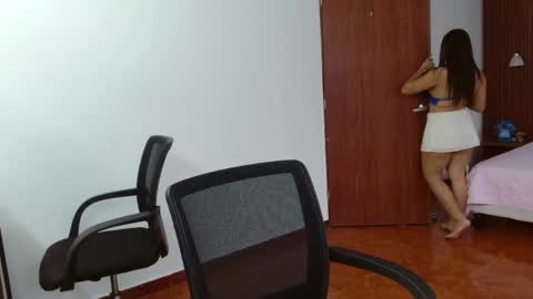 luna_rousse26 online show from 05-16-26, 01:43
