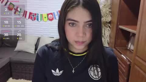 luna_rousse26 online show from 06-12-26, 03:22