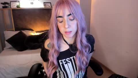 Luna online show from 12-19-25, 03:52